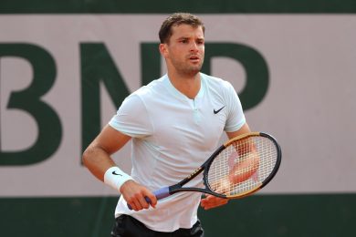 Григор Димитров отпадна от турнира по тенис в Марсилия след два пропуснати мачбола