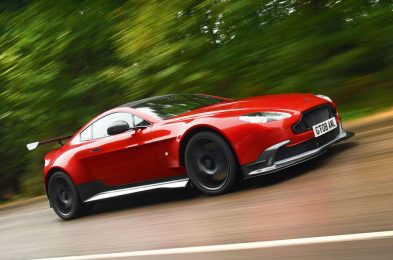 Aston Martin Vantage GT8 vs DB11
