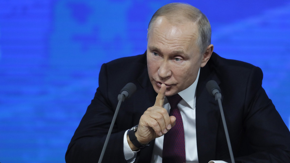 Путин уволни правителството на Русия
