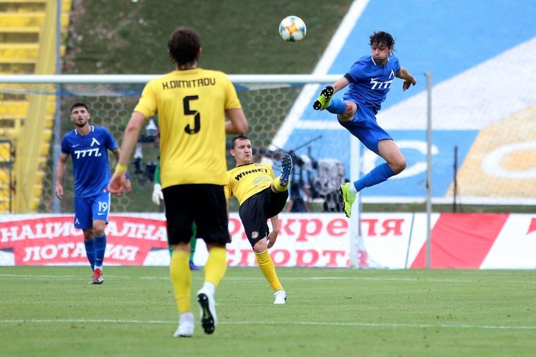 “Левски” си тръгна от Пловдив с първа победа за сезона