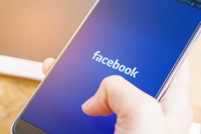 Facebook ще пусне новинарски раздел наесен
