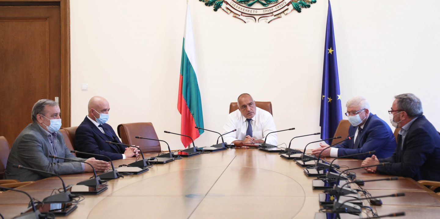 Премиерът Борисов проведе работно заседание с Националния оперативен щаб и министъра на здравеопазването