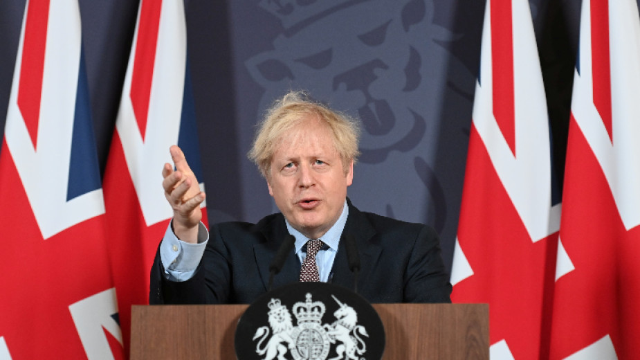Борис Джонсън иска прошка за COVID политиките си