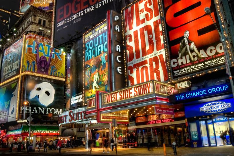 Прочутите театри на Бродуей отново ще приемат публика