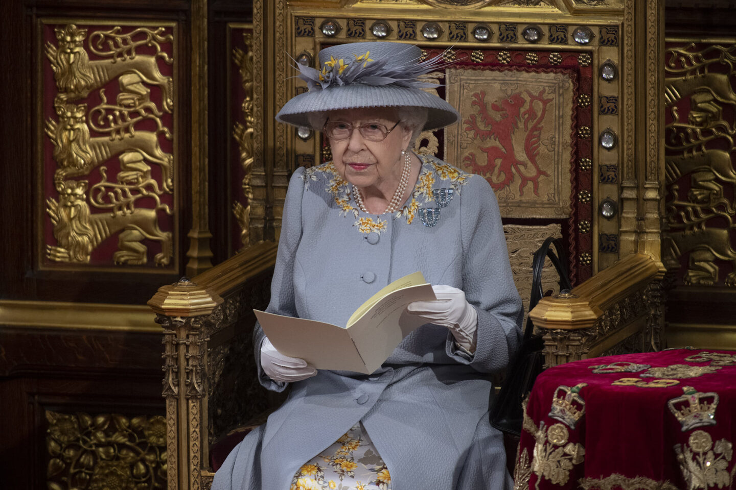 Елизабет II откри новата сесия на британския парламент