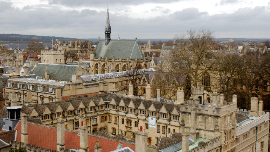Десетки британски университети ще стачкуват в началото на декември