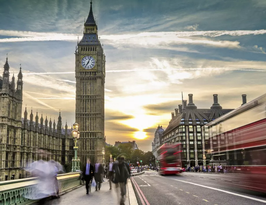 Лондон представя плана си за икономически растеж на намиращата се в криза Великобритания