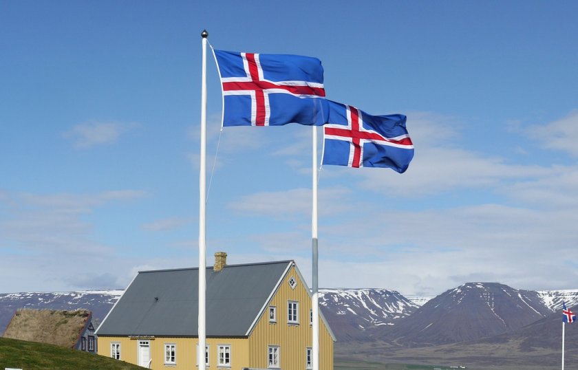 Исландия спря работата на посолството си в Русия